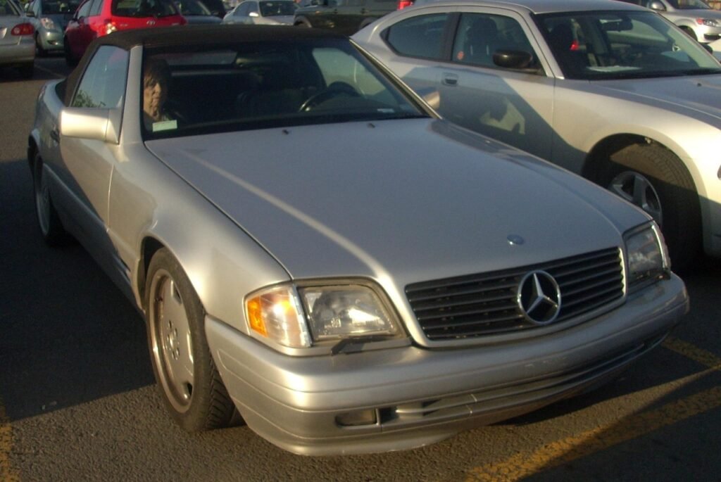 Silver Mercedes SL500 R129 roadster